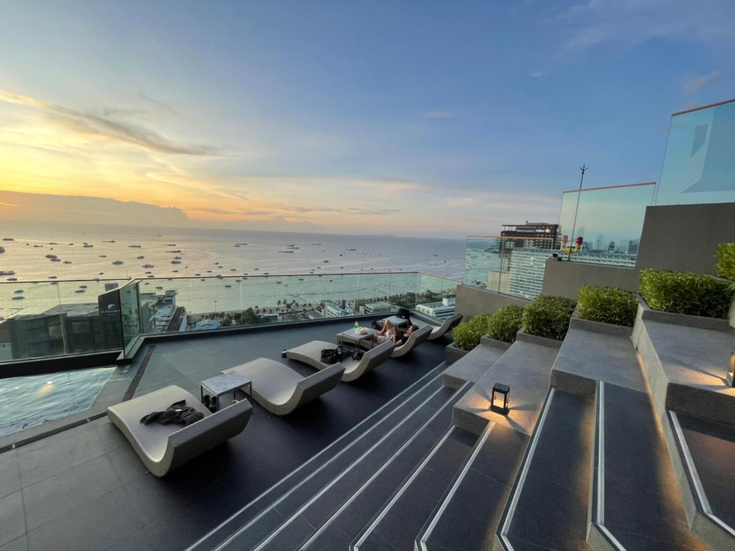 Edge Central Pattaya Seaview Residence With Infinity Pool エクステリア 写真